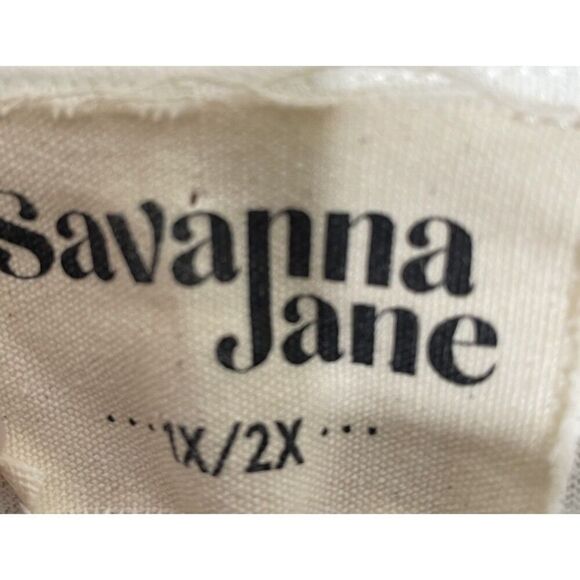 Savanna Jane Size 1X 2X Embroidered Top PonchoWhite Floral Flowers Plus - Picture 3 of 10